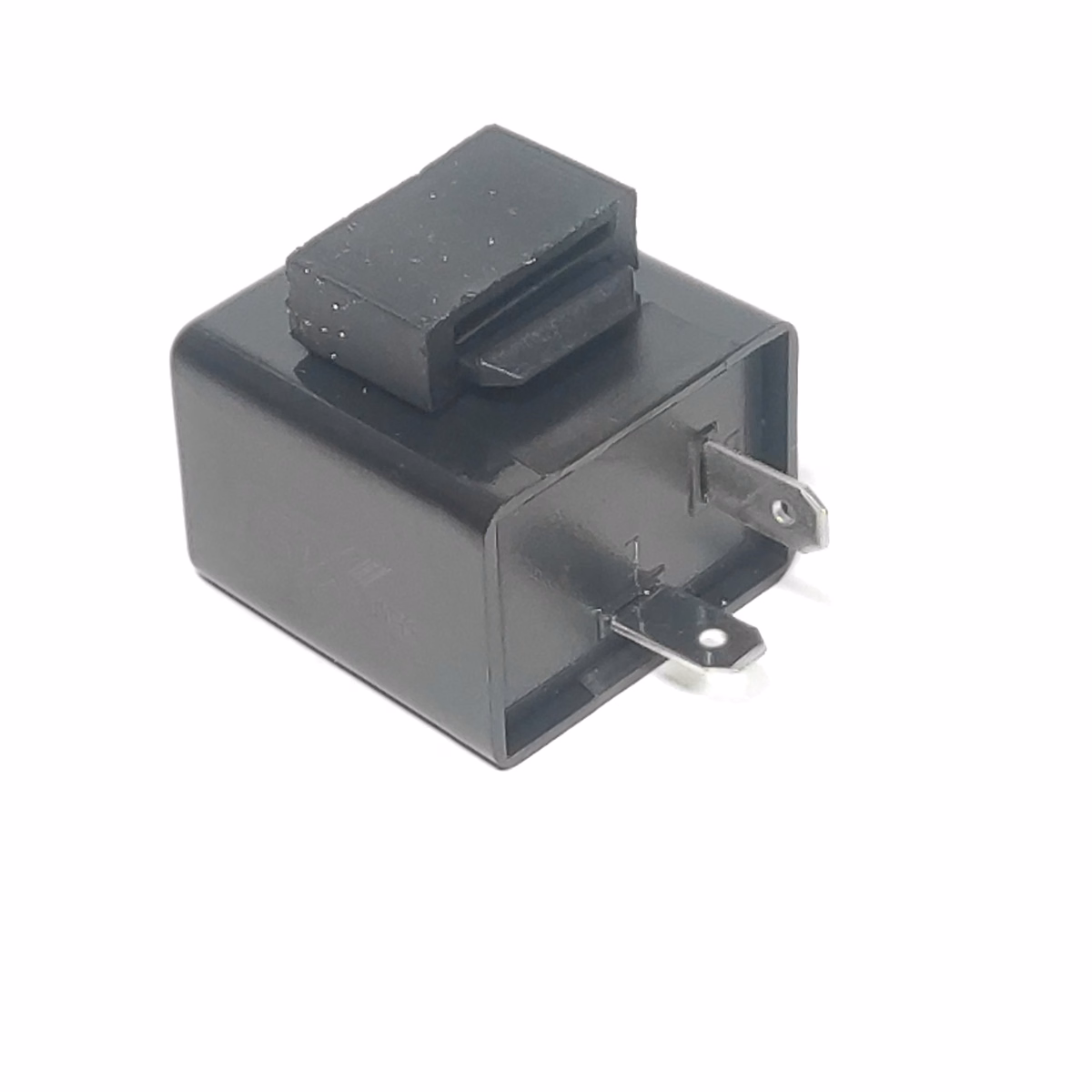 RELEVADOR (RELAY) DIRECCIONALES 12V P/ 250Z VERDE GRAFITO '19-'23, P/ 200Z '23-'26, P/ 280Z '25-'26, P/ 150Z '23-'26, P/ 250Z '23-'26, P/ AT-125 '17-'20, P/ 250 GPS '26, P/ RT-200 SPORT '23-'24, P/ AT-125RT '21-'26, P/ DT-150 SPORT '17-'18