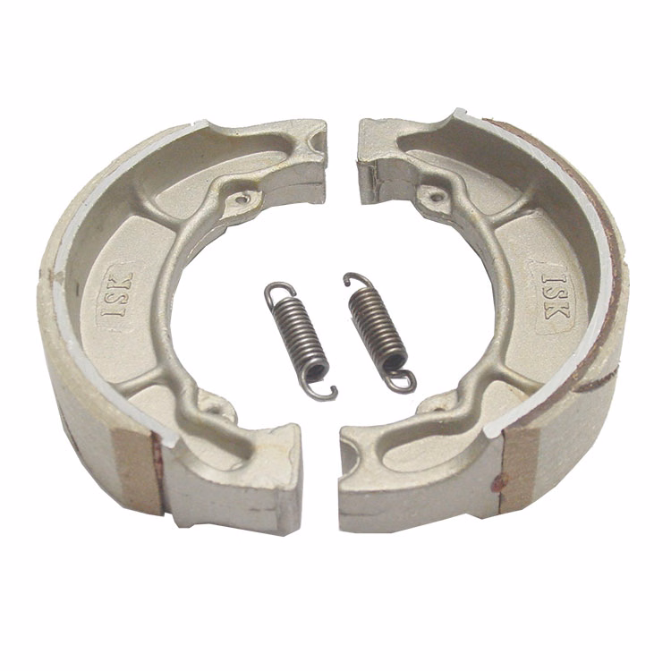 BALATAS ISK TRASERA C/ RESORTES P/ RXZ-135/P/ PHANTOM-125/150, P/ YBR-125C EXP., P/ FZ-16 '10-'15, P/ FZ-16 2.0 '16-'23, P/ RAY-Z '14-'22 P/ WS-150 '08-'17, P/ TRN-150 '15-'20, P/ WS-175 '12-'18, P/ FT-125 CLASICA '12-'16, P/ DS-150 '06'26, P/ WS-150 SPORT '17-'26, P/ WS-175 SPORT '18-'26, P/ MODERNA-175 '18-'25, P/ X-150 '17-'23, P/ FT-125TS '16-'26, P/ FT-150TS '16-'26, P/ W-150 '17-'26 (JUEGO) TWN